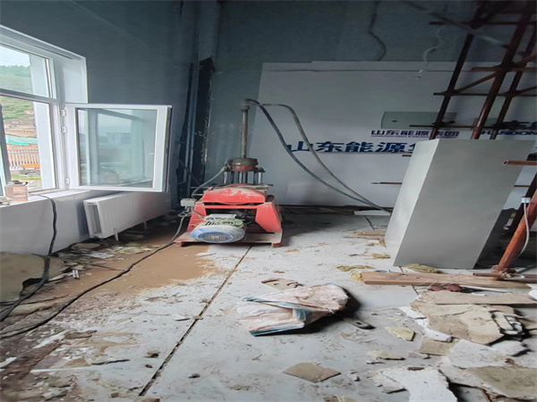 皮山地基基础下沉墙体裂缝加固注浆顶升施工